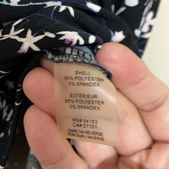 Ivanka Trump Black Floral Sleeveless Blouse - Picture 3 of 3